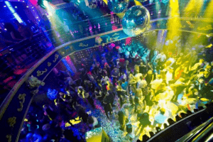 Покарали зловмисника, який напав на чоловіка в луцькому нічному клубі та забрав у нього сумку з грішми