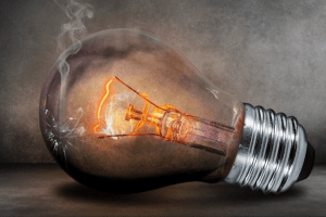 Як на Волині сьогодні вимикатимуть світло: графіки відключень 