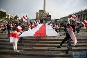 У Києві активісти прийшли під посольство Білорусі з вимогою відставки посла