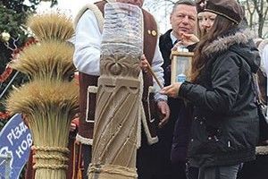 НАША СВІЧА — НАЙБІЛЬША В УКРАЇНІ!