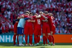 Кролик-прогнозист з патріотичних міркувань вибирав переможця у матчі Росія - Данія (Відео, анонс, прогноз)