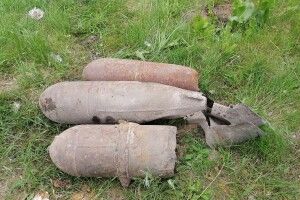 На Волині біля водойми знайшли три авіабомби