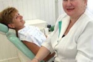 СТОМАТОЛОГОМ ПРАЦЮВАТИ НЕЛЕГКО, АЛЕ ПРЕСТИЖНО
