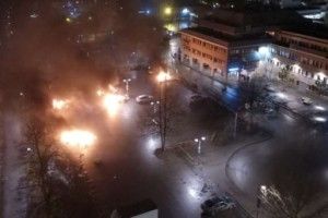 Через масові заворушення у Стокгольмі поліції довелося застосувати зброю 