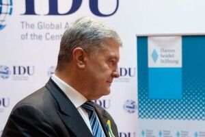 Порошенко у Вашингтоні говоритиме про зброю для України і членство в НАТО