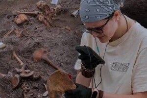 На Волині тривають розкопки масових поховань: виявили ще 6 людських останків (Відео)
