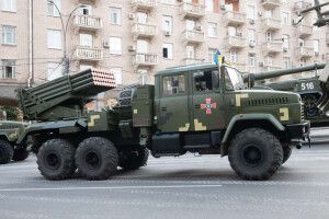 За тиждень Великдень: артилеристи показали «вербу», якою б’ють рашистів (відео) 