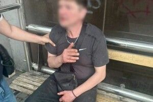 Змушував роздягатися: у Києві чоловік вчиняв розпусні дії щодо 8-річної дівчинки