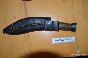 Поліцейські вилучили у волинянина мисливський ніж