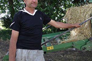 ЛЮДИ ПРАЦІ: сорокові жнива механізатора