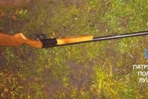 Чолов’яга ходив вулицями нічного Луцька з рушницею (фото)