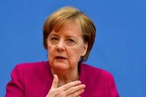 Ангела Меркель висловилася за те, аби у виборах на Донбасі взяли участь й усі ті, хто виїхав до інших регіонів України