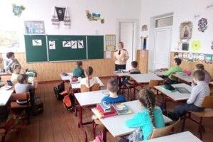 Старовижівським гімназистам розповіли про небезпеку червоного півня (фото)
