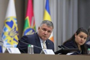 Аваков наказав звільнити очільників Нацполіції у Житомирській, Закарпатській, Запорізькій та Львівській областях