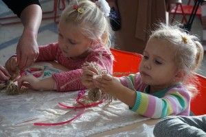 У Луцьку відбувся благодійний майстер-клас «Янголятко для Мар'янки»