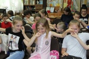 У бібліотеці діти слухали про квіти (фото)