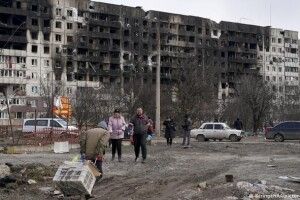 У Маріуполі повністю зруйновано 40% багатоповерхівок 