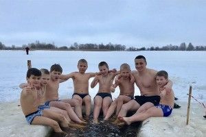 Водохреще-2019: на Сумщині встановили рекорд України з наймасовішого дитячого моржування