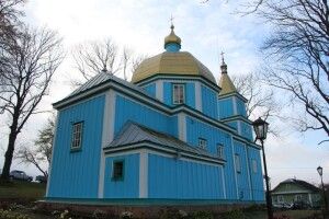 240-річна церква і унікальна рукописна книга: чим здивує волинське село Смолява