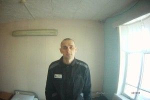 «Олег втрачає надію»: із РФ надіслали перші фото Сенцова від початку голодування