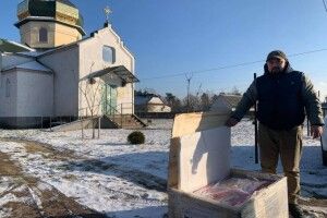 У Шацькому районі при церкві створили деревообробну майстерню для дітей