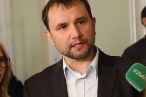 Володимир В’ятрович: «Слуги народу» знову атакують українську мову