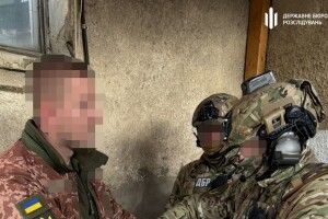 На Прикарпатті посадовець ТЦК жорстоко побив чоловіка за відмову від флюорографії