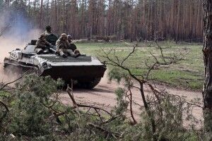 Воїни ТРО Волині з гаубиці мінусували ворожу бронетехніку (Відео)