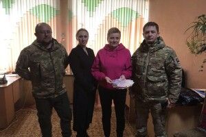 У громаді на Волині кошти від благодійного ярмарку передали військовим