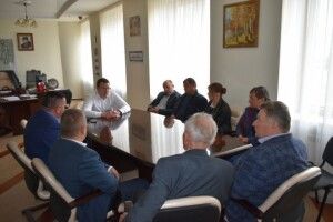 Домовилися, як здешевити будівництво школи у Стобихівці