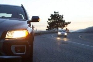 Відсьогодні в Україні водії мають стати «помітнішими» на дорогах