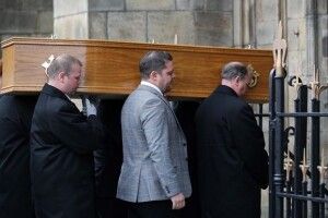 Чи можна похоронити людину, тепер вирішуватиме суд!