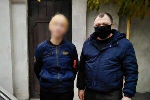 Поліцейські розшукали 13-річну дівчину, яка втекла з дому на побачення до хлопця 