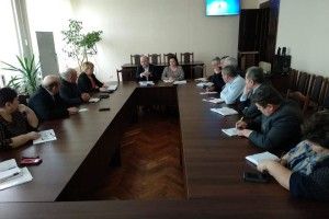  Готуй сани влітку, а бюджет - в лютому: на Маневиччині  підготовку до нового навчального року починають вже