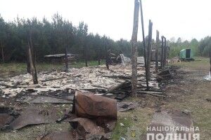 На Рівненщині спалили склад деревного вугілля (Фото)