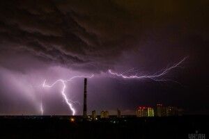 В Індії удар блискавки убив дев'ятьох людей