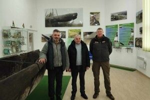 Дослідників з Литви зацікавив волинський експонат підводної археології