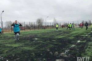 На відкриття міні-футбольного поля у Литовежі приїздив відомий парламентарій