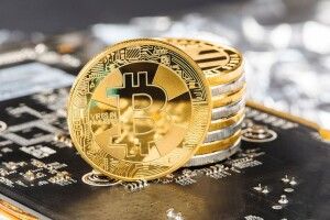 Біткоїн починає рух до 30 000 $: думка експертів і фактори, що впливають