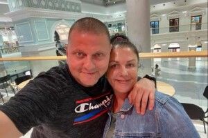 Валерій Залужний поділився рідкісним фото із своєю дружиною, з якою дуже схожий