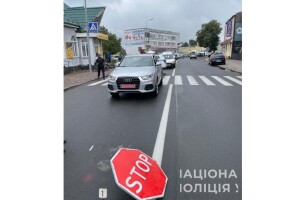 У місті на Волині водій авто збив на пішохідному переході молоду жінку 