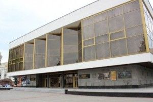 «Три празники в гості» прийдуть сьогодні до лучан