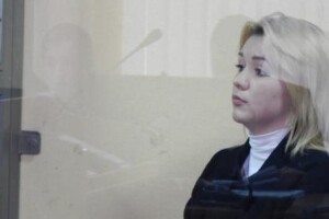 Рівнянку, яка вбила свого чоловіка, силоміць привезуть до суду