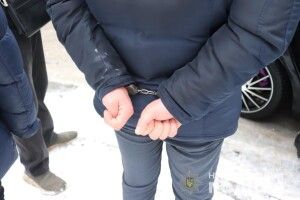 У Рівному псевдогазовик обікрав пенсіонерів майже на пів мільйона гривень (Відео)