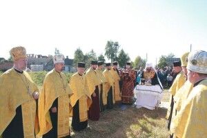 У Голишеві взялися споруджувати храм Святителя Миколая Чудотворця (фото)