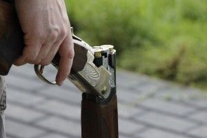 Чоловік розстрілював людей з балкона, а згодом вкоротив віку собі