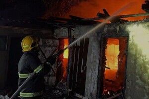 Трагічна пожежа на Рівненщині: у господарській будівлі знайшли тіло чоловіка
