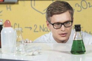 Таблиця Менделєєва у рок-версії: молодий учитель знайшов спосіб зацікавити юних хіміків