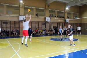 Студенти Луцького НТУ піддалися, чи чесно програли своїм викладачам у волейбол?
