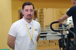 Реабілітолог з Луцька розповів як «ставить на ноги» українських захисників